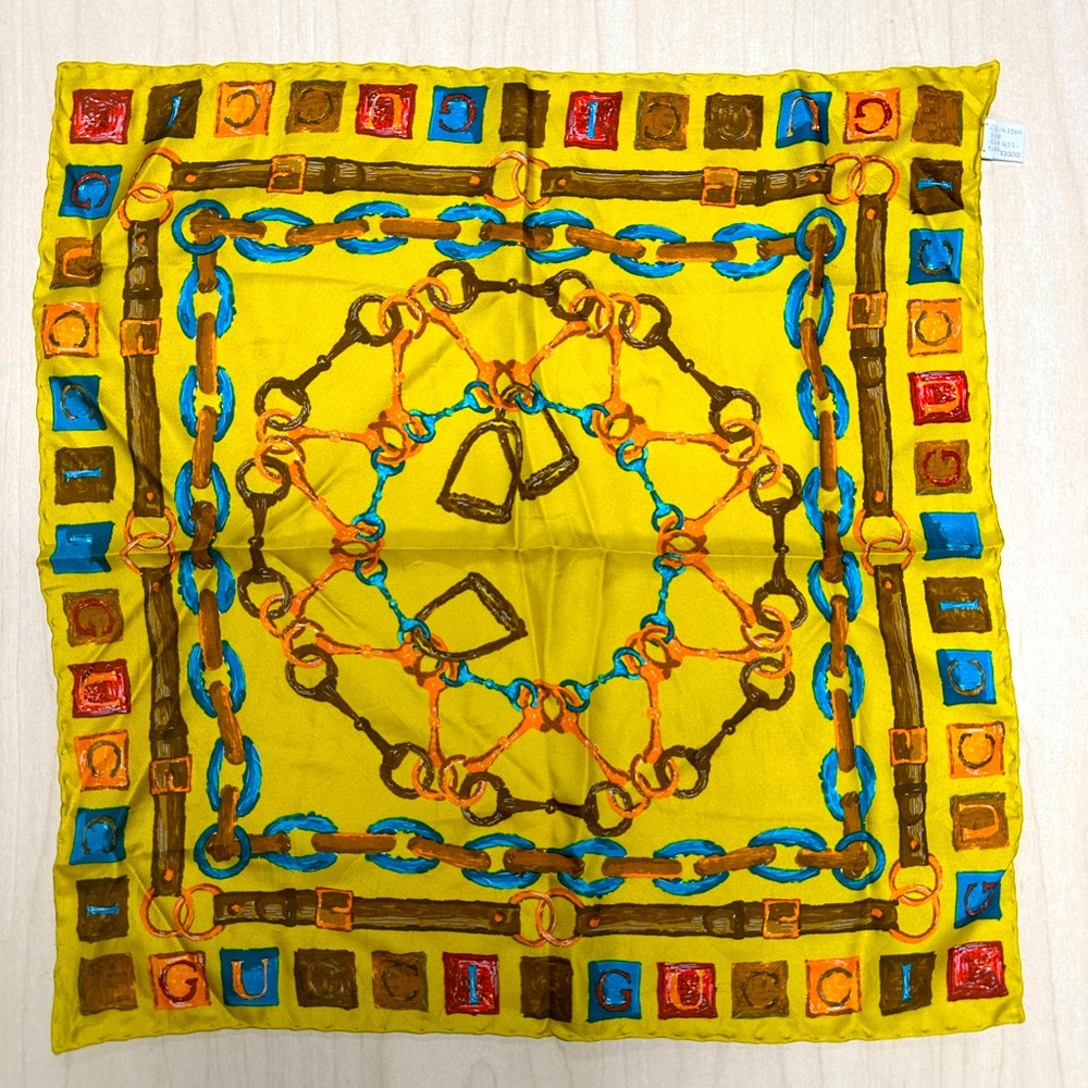 Authentic Gucci Silk Scarf for neck or bag - Picture 5 of 11